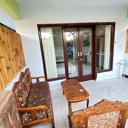 Creative Bungalow Beach Front Gili Trawangan Exterior photo