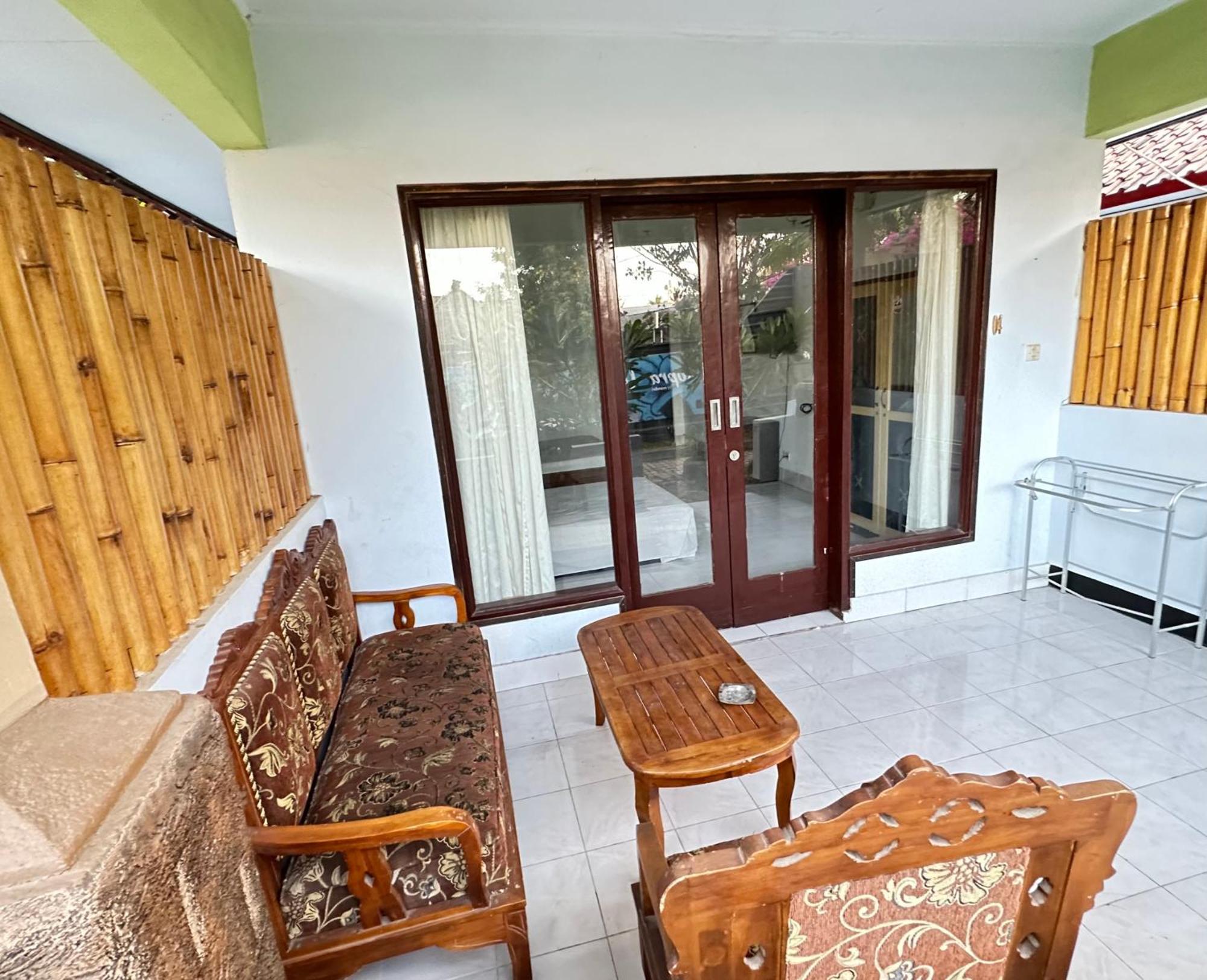 Creative Bungalow Beach Front Gili Trawangan Exterior photo